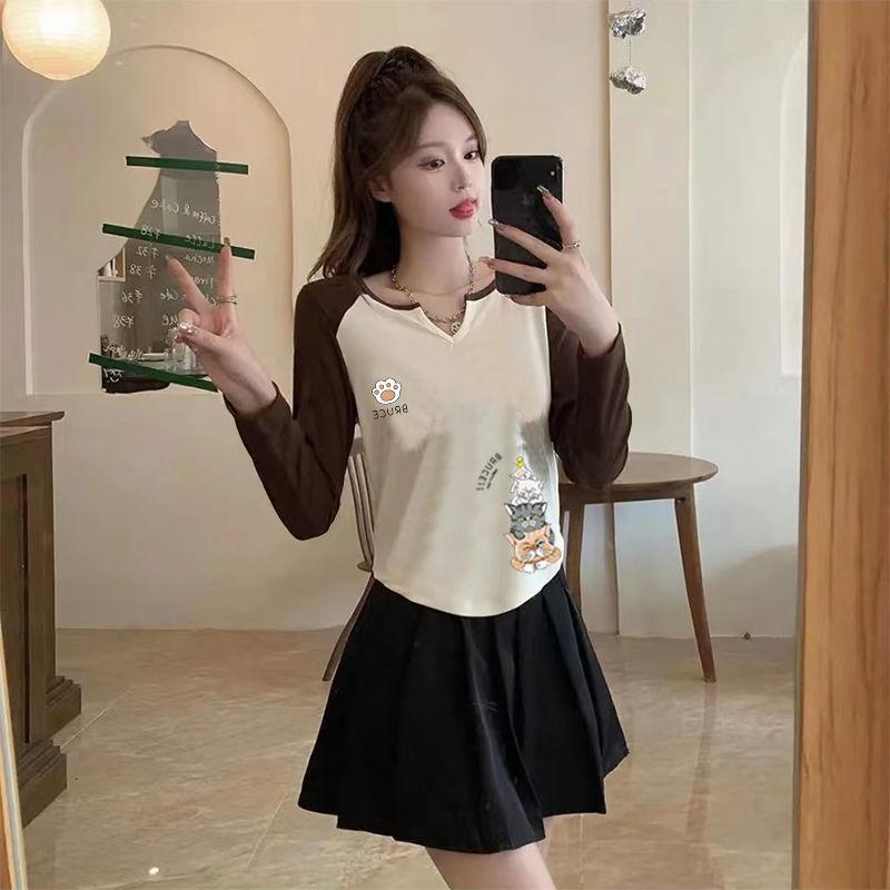 Long-sleeved T-shirt for Women, A Korean-style Top for Autumn and Winter, with A V-neck Base Layer Worn Inside