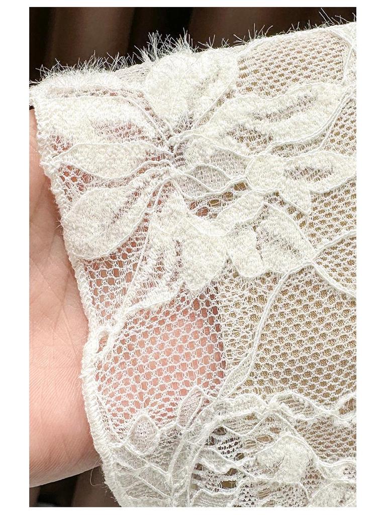 Spicy Girl Lace Fleece Long-Sleeve Top: Warm, Fashionable, Sexy Jacquard Design