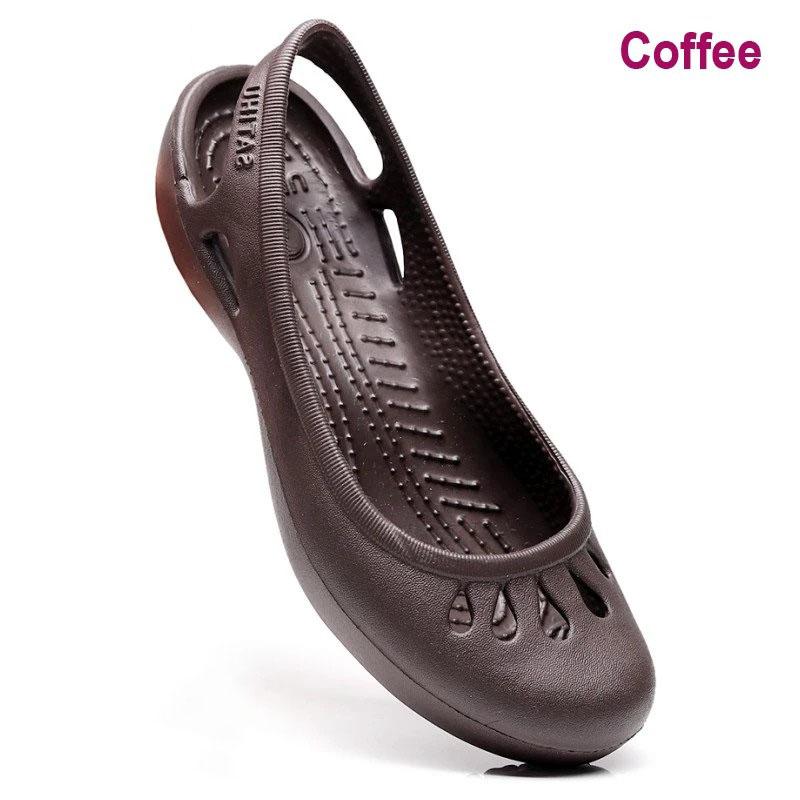 Sommer leichte Anti-Rutsch-Loch-Schuhe Clog für Damen Flache Unterseite Sandalen Krankenschwester Outdoor Strand Jelly