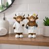 Environmentally Friendly Resin Decor Highland Cow Bathroom Figurine, Bathrobe Statue, Wateroroof Small Desktop Figurine Gift Animal Ornament for Sink