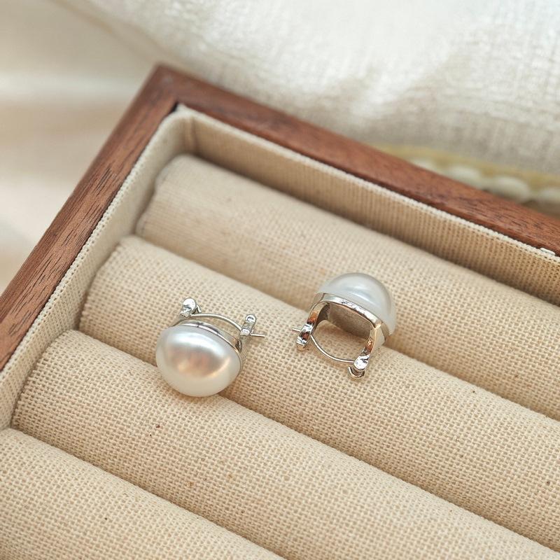 

Французская Легкая Роскошь Жемчужное Кольцо Геометрические Серьги-Пряжки Модные Повседневные Универсальные Серьги Персонализированный Дизайн Серьги Женские