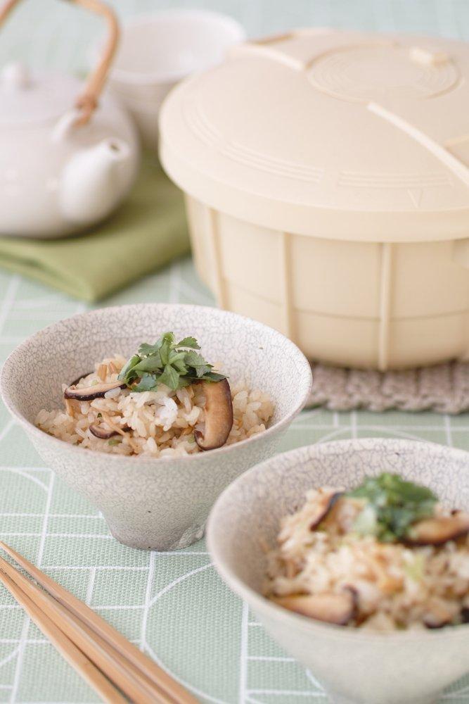 Meyer Mikrowellen-Schnellkochtopf Einfaches Rezept Althergebracht 2,3L (beige) [Mit von Meyer betreutem Heft] MPC-2.3BE