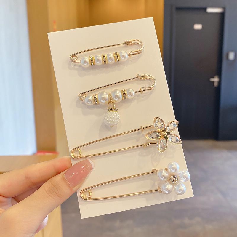 Women's Invisible Pearl Brooch: Anti-Exposure Collar Pin for Shirts and Corsages.