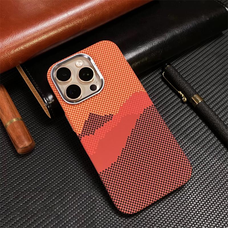 

Ультратонкий чехол для телефона с текстурой углеродного волокна MagSafe для iPhone 16 15 14 13 12 Pro Max Магнитная беспроводная зарядка Матовый жесткий чехол For iPhone 16 Pro Max