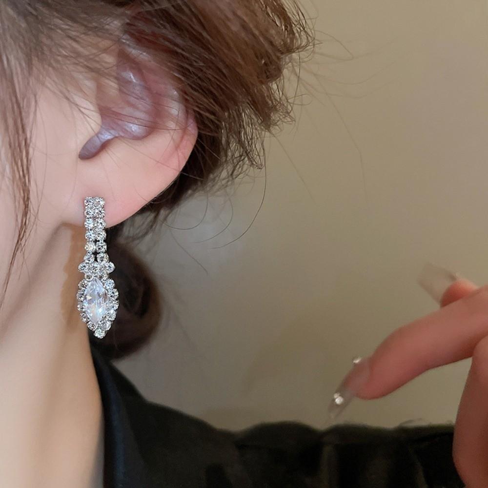 3Pcs U-Shaped Water Drop Pendant Necklace Rhinestone Crystal Bride Jewelry Set  Banquet