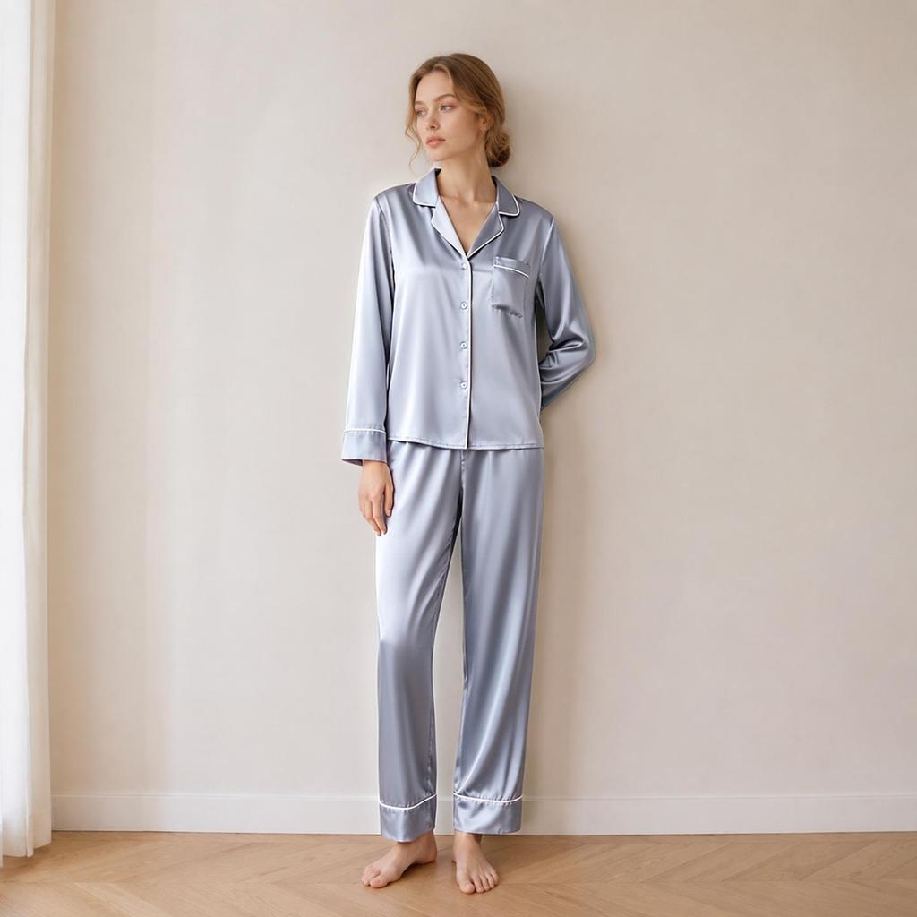 Seidenpyjama-Set mit Schmetterlingsstickerei - Damen Maulbeerseide Zweiteiler für Frühling/Sommer
