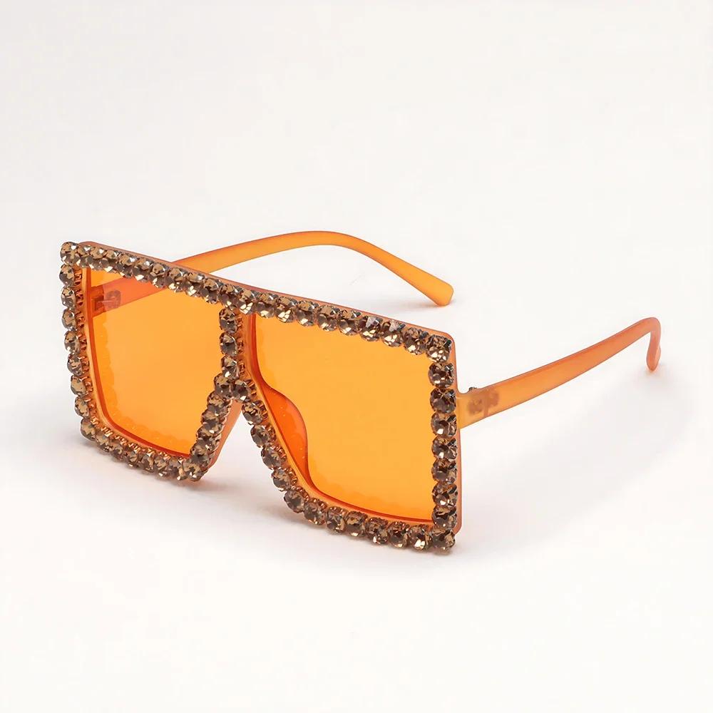 New Fashion Brand Luxury Designer Rhinestone Sunglasses Women Diamond 2026 Oversized Shades Glasses Vintage Square Sunglasses