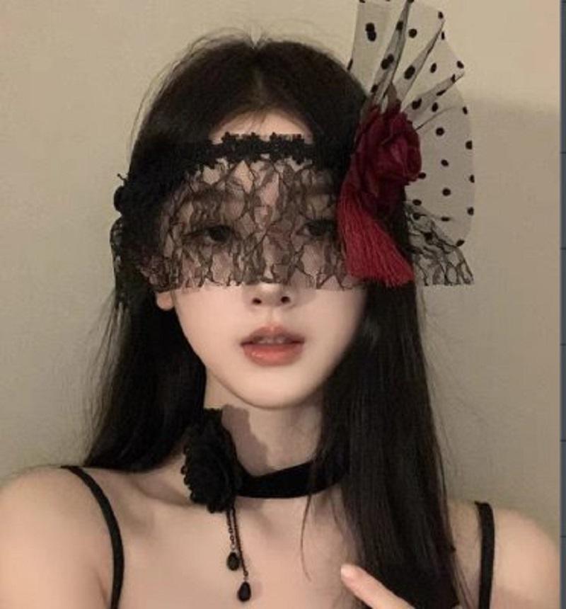 Geheimnisvolle Halbgesichts-Maskerade-Augenmaske für Halloween-Kostümparty