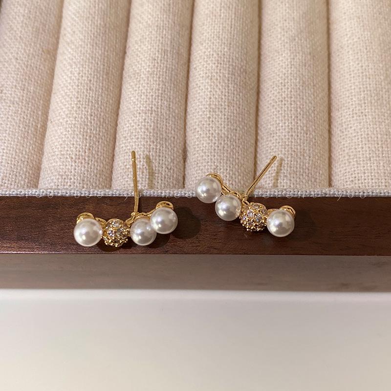 Curved Elegant Stud Earrings - Light Luxury Versatile Design for Women, INS Style Trendy Ear Jewelry
