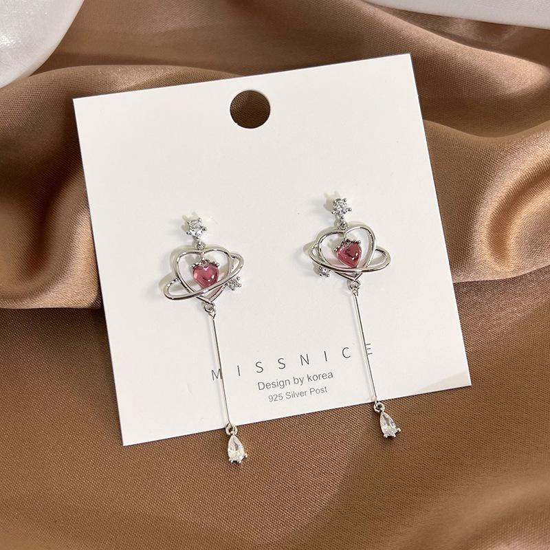 

Korean Version of Girl Pink Love Zircon Water Drop Earrings Sweet Temperament Long Heart Earrings Earrings Pendant