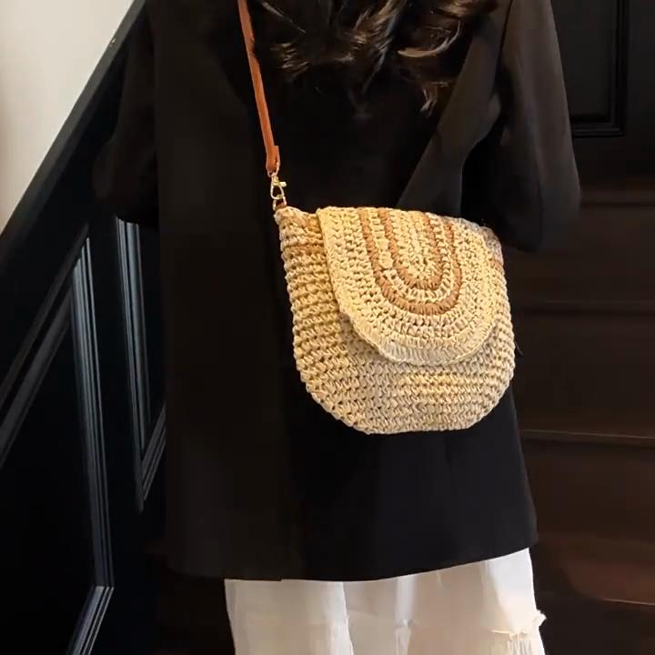 Large Woven Straw Fashion Flap Shoulder Bag Summer Beach Woven Handmade Spacious Crossbody Bag For Casual Outfit AVE