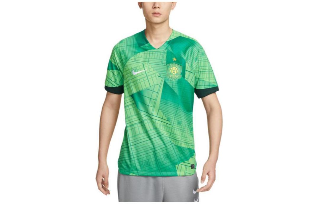 

Nike T Shirt Men s Bright Green FN0546-308 S