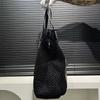 Modieuze en Gepersonaliseerde Mesh Lichtgewicht Tote Bag, Grote Capaciteit Retro Casual Enkele Schouder Diagonale Crossbody Tas
