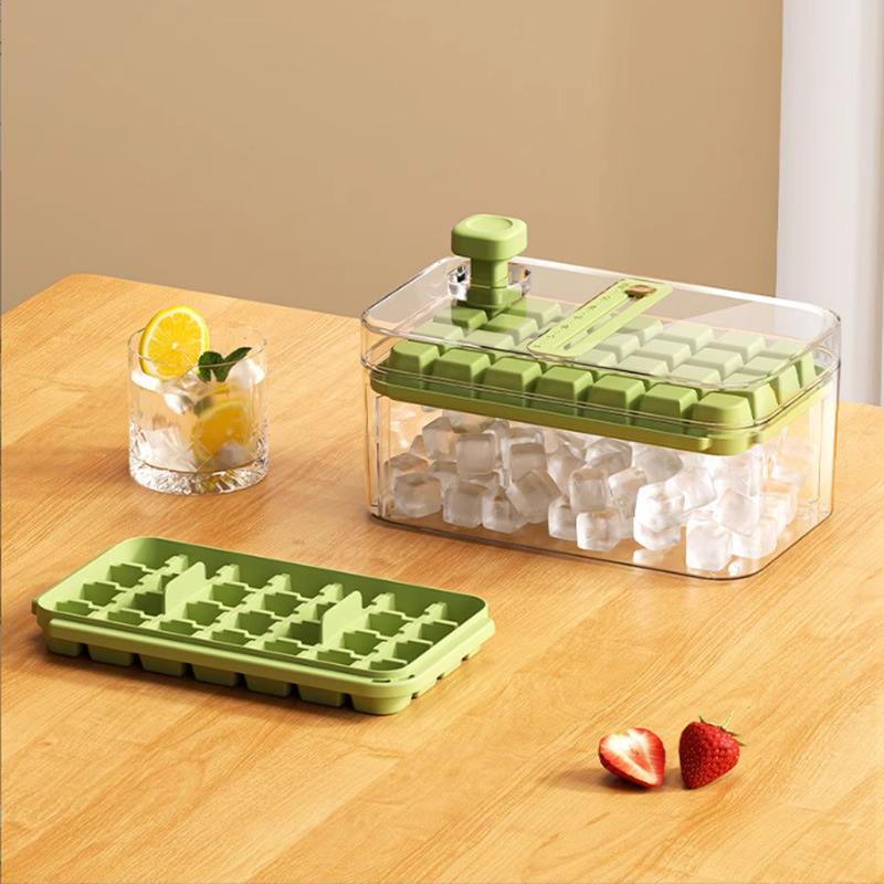 Food-Grade Ice Cube Mold with Lid for Homemade Ice Storage