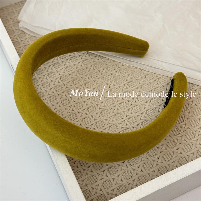 

Velvet Sponge Headband: Korean Style Autumn/Winter Edition for a Slim Face Look
