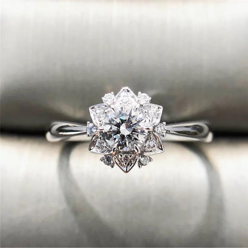 Creative Women's Ring Crystal Zircon Flowers Set with Dazzling Fashion Simple Wedding Circle Party Luxury