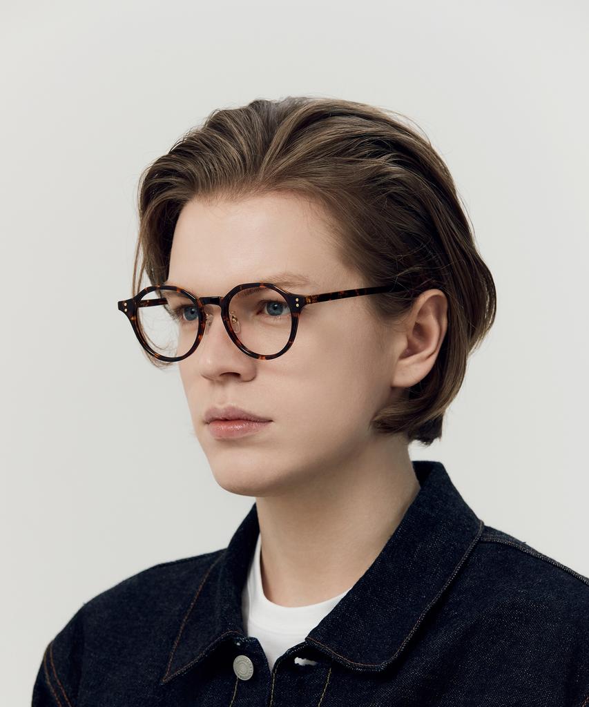 Yunouaieobeul P005 Crown Panto Light Horn-Rimmed Glasses
