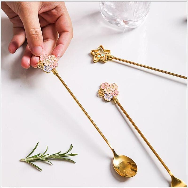 1 Pcs Cherry Blossom Spoon Fork Stainless Steel Coffee Spoon Kitchen Star Long Handle Stirring Spoons Kitchen Coffee Tableware