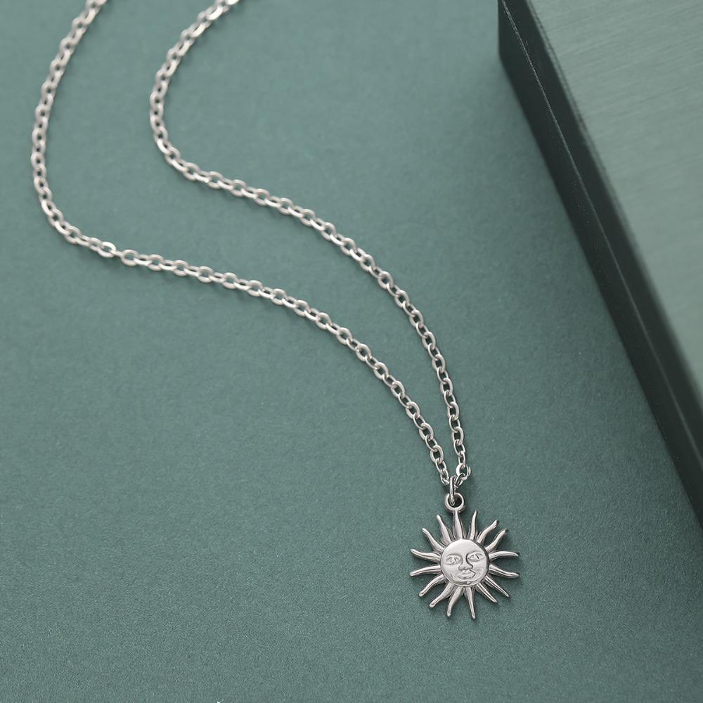Bohemia Retro Abstract Sunflower Stainless Steel Pendant Necklace for Women Human Face Collar Chain Jewelry Accessories Gifts