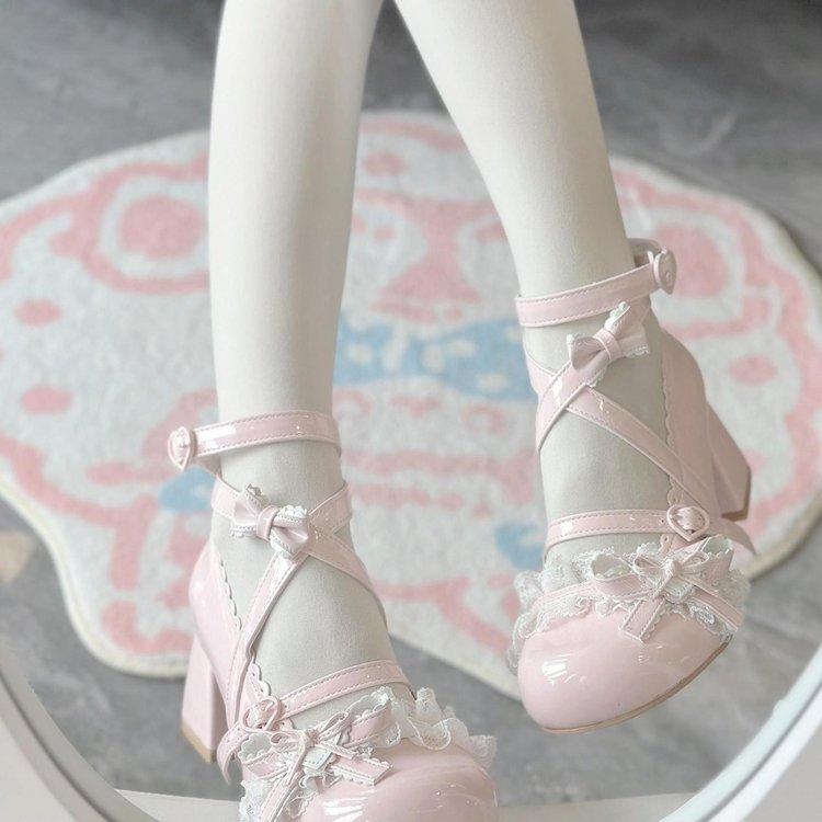 New cute lace small leather shoes round head lace sweet Mary medium heel high heel cute