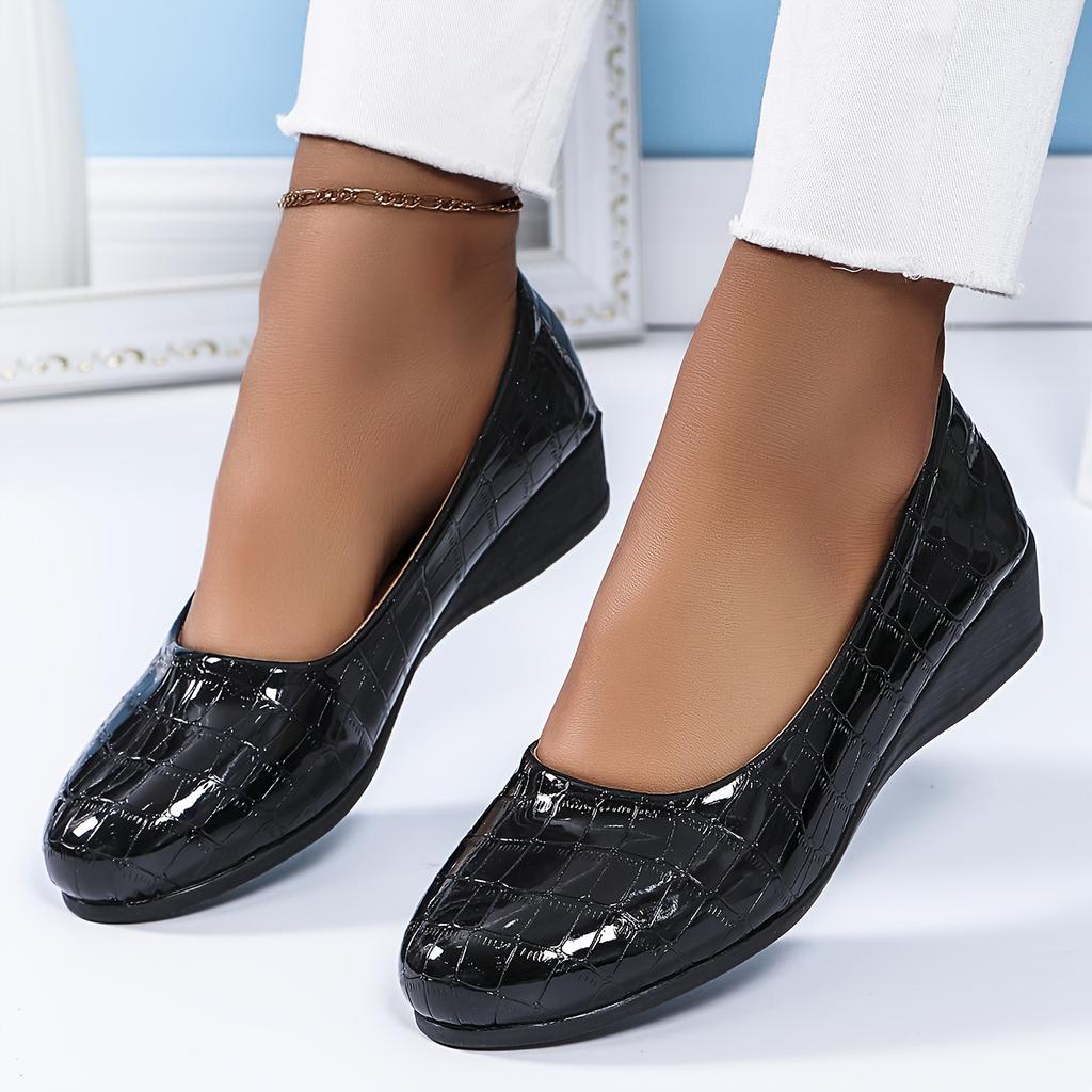 Comfortable Women's Crocodile Pattern Wedge Heeled Shoes, Casual Slip On Platform Shoes for Easy Wear