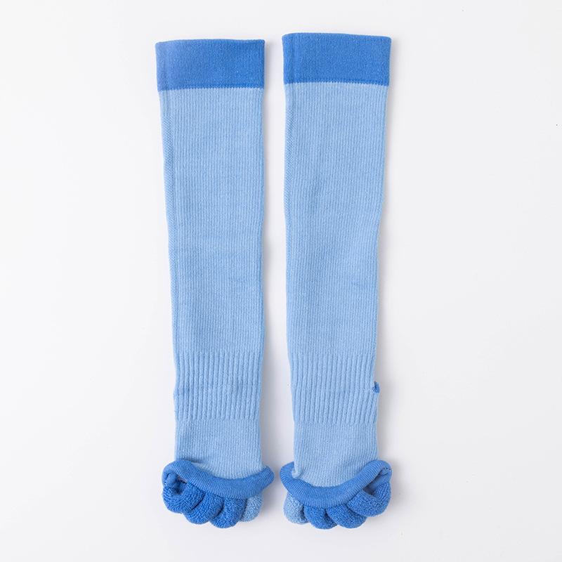 

Yoga five-finger socks non-slip sweat-absorbing sports long tube split-toe socks светло-синий