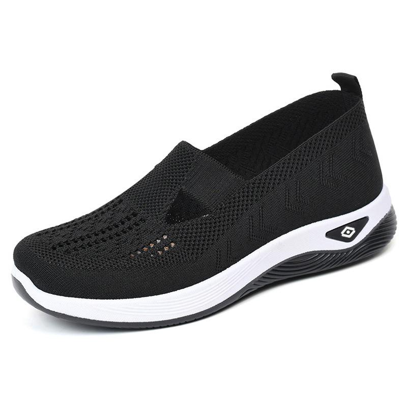 Shoes Women's Large-size Women's Shoes with Soft Soles Are Not Tired, One Foot Pedal Mother Shoes, Mesh Breathable Old Beijing Cloth Shoes