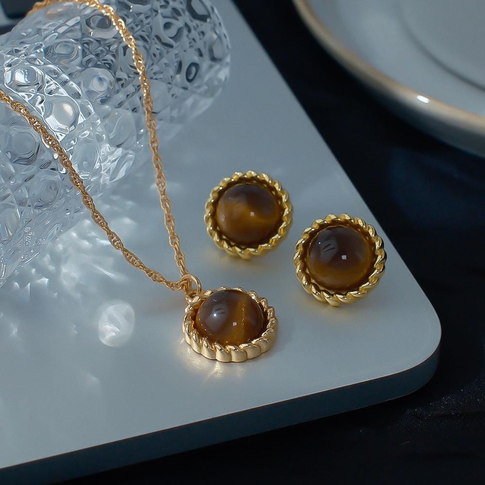 French High-End Tiger Eye Braided Necklace - Retro Mobius Sweater Chain