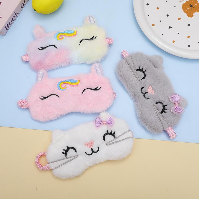 Plush Squinting Eye Mask: Breathable, Light-blocking, and Comfortable for Autumn/Winter Sleep.