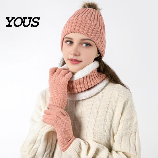 Soft Fleece Winter Gift Set Hat Neck Warmer Gloves Set, Knitted Beanies with Pompom, Touch Screen for Men And Women Gloves, Lined Knit Cold