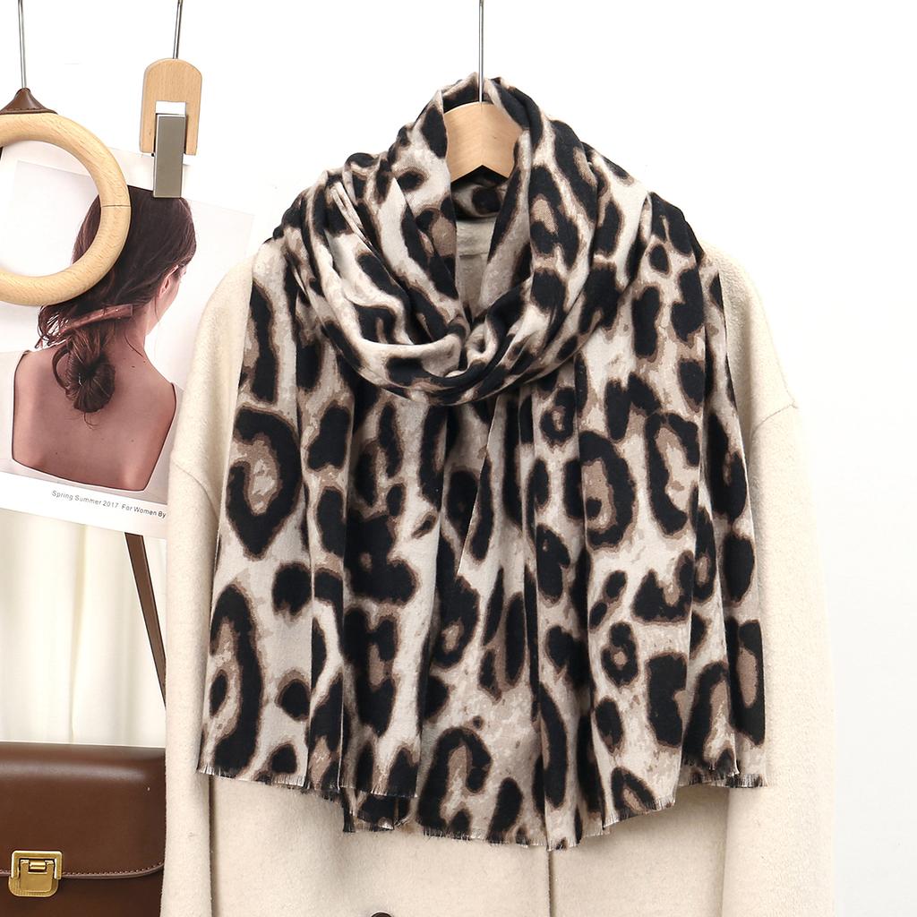 Leopard Printed Cashmere Scarf Shawls For Woman Autumn And Winter Warm Fashion Long Wraps Muslim Hijab Pashmina Scarves