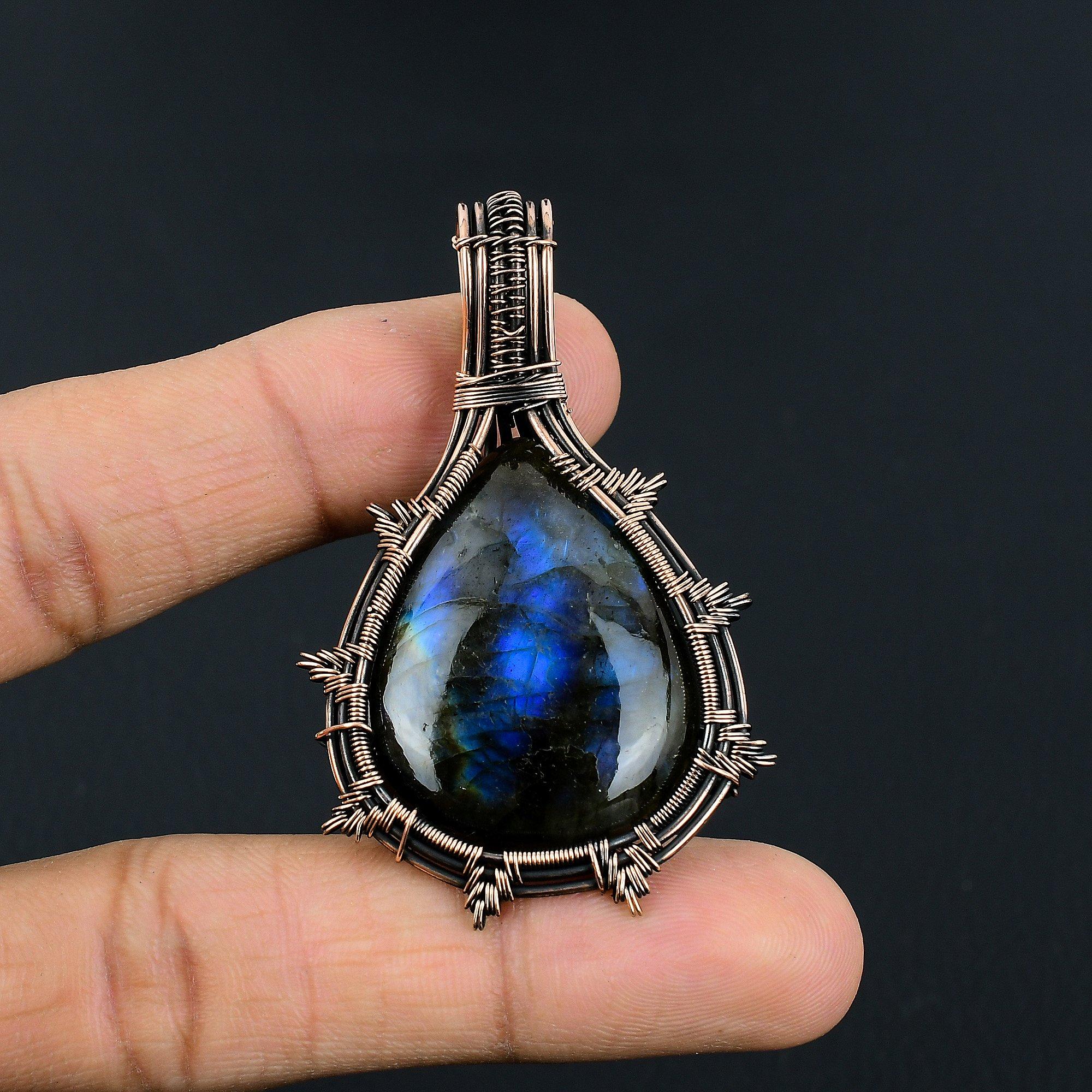 

Подвеска из лабрадорита, Подвеска ручной работы, обернутая медной проволокой 999 пробы, Антикварное украшение, Для подарка, Серебряное украшение 2.55 Inches