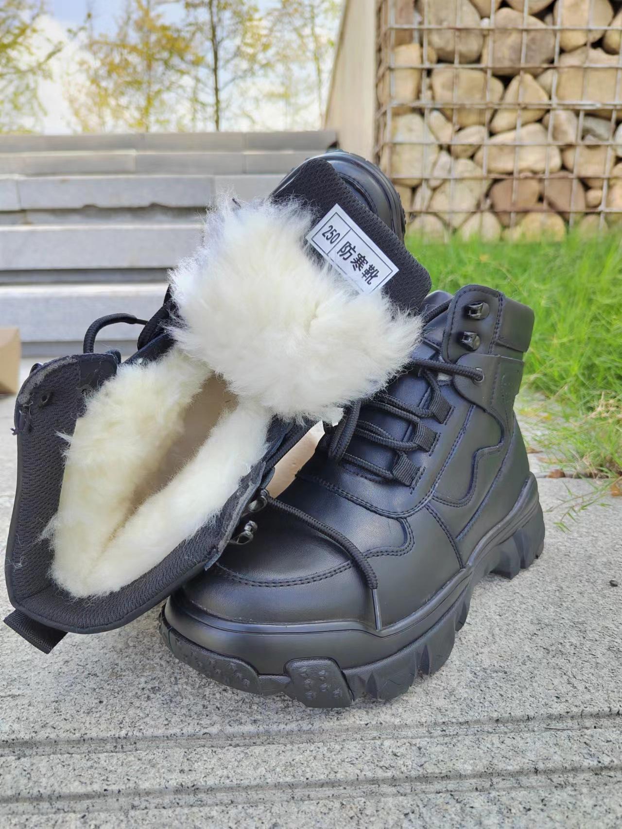 

Winter fur integrated snow boots men s thickened warm cotton shoes new cowhide high-top zipper non-slip wool boots 46