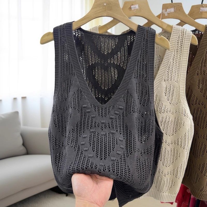 Senior Women's V-Neck Hollow-Out Knitted Vest Spring Fashion Layering Cardigan Cover-Up