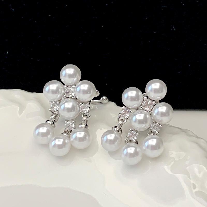 Elegant Zircon Pearl Ear Clip: High-End, No Hole Design for Fashionable, Exquisite Style