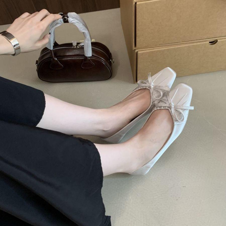 Bow Light Mouth with Skirt Fairy Style Ballet Shoes 2025 New Niche Gentle Elegant Fashion Grandma Shoes
