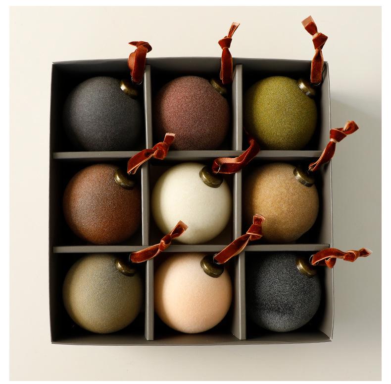 Christmas Tree DIY Flocking Ornament Set: Plush Hanging Balls