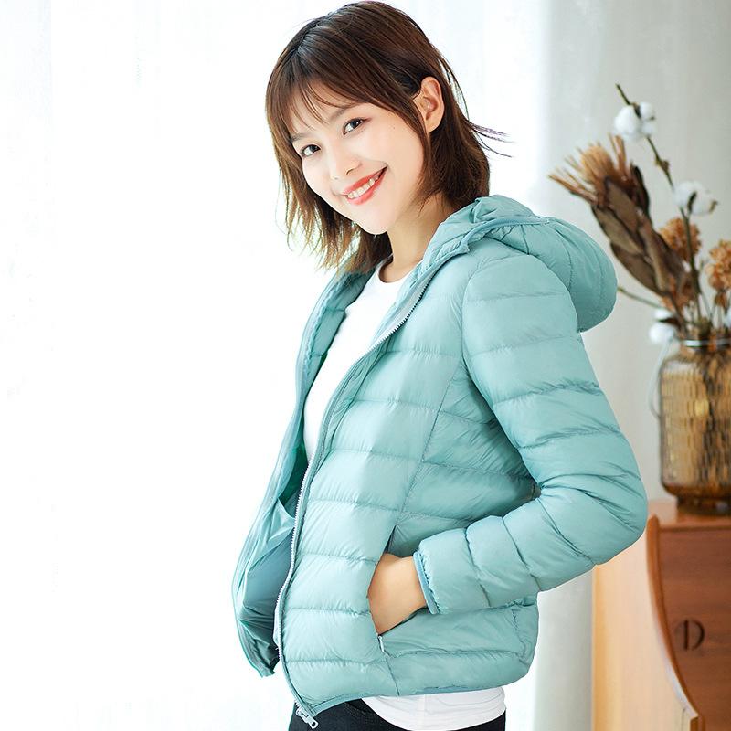 New Light and Thin Down Jacket Women's Short Hooded Stand-up Collar Light and Slim Outdoor Thin Large Size Women's Jacket
