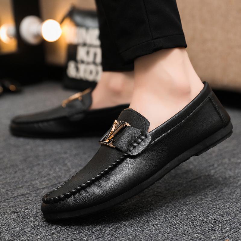 New Youth Round Head Driving Men's Loafu Doudou Small Leather Shoes Casual British Dress Sports Handmade