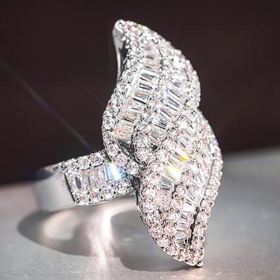 Personality Luxury Finger Rings Women Engagement Party Accessories Silver Color Brilliant Cubic Zirconia Jewelry for Lady