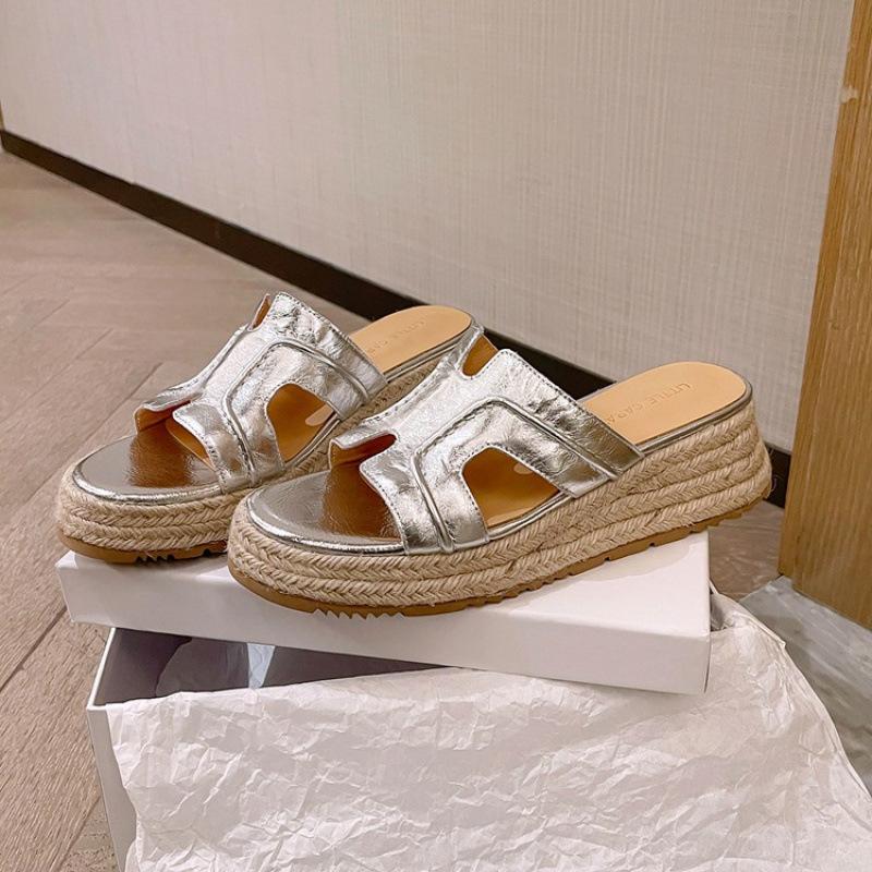 

Shoes heightened 6cm retro word with thick-soled wedge heel H drag cool slippers female summer 40 серебряный