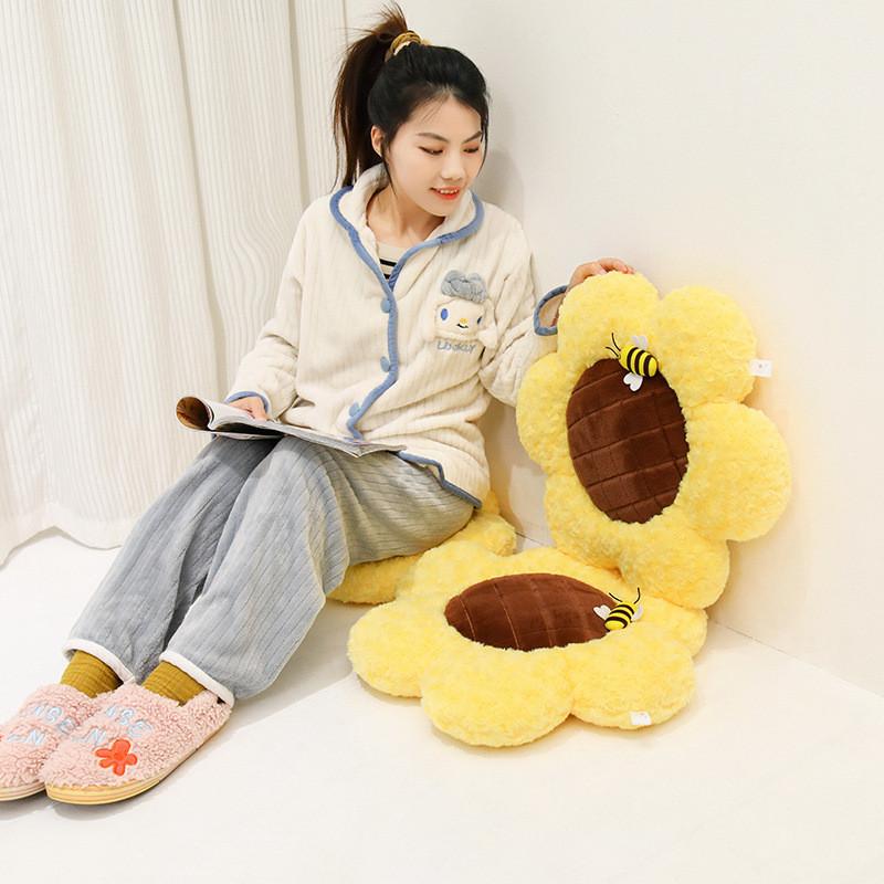 Charming Plush Sunflower Pillow Cushion For Home Decor And Comfortable Seating