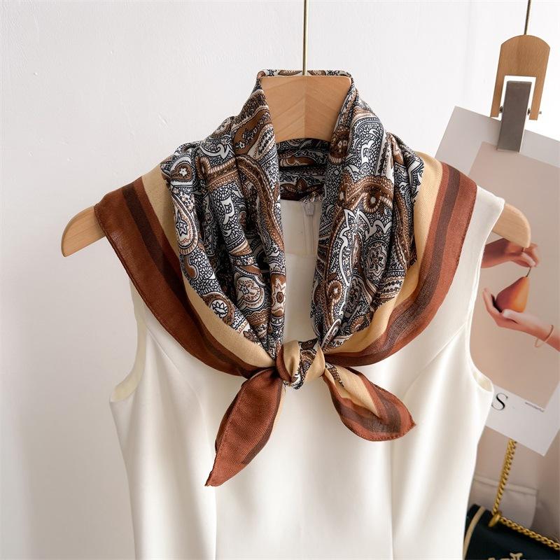 

70cm Classic Velvet Scarf Macadamia Flower Versatile Wrap Headband Neck Protector All-Match Square Shawl Women s Shoulder Scarf 70X70 коричневый