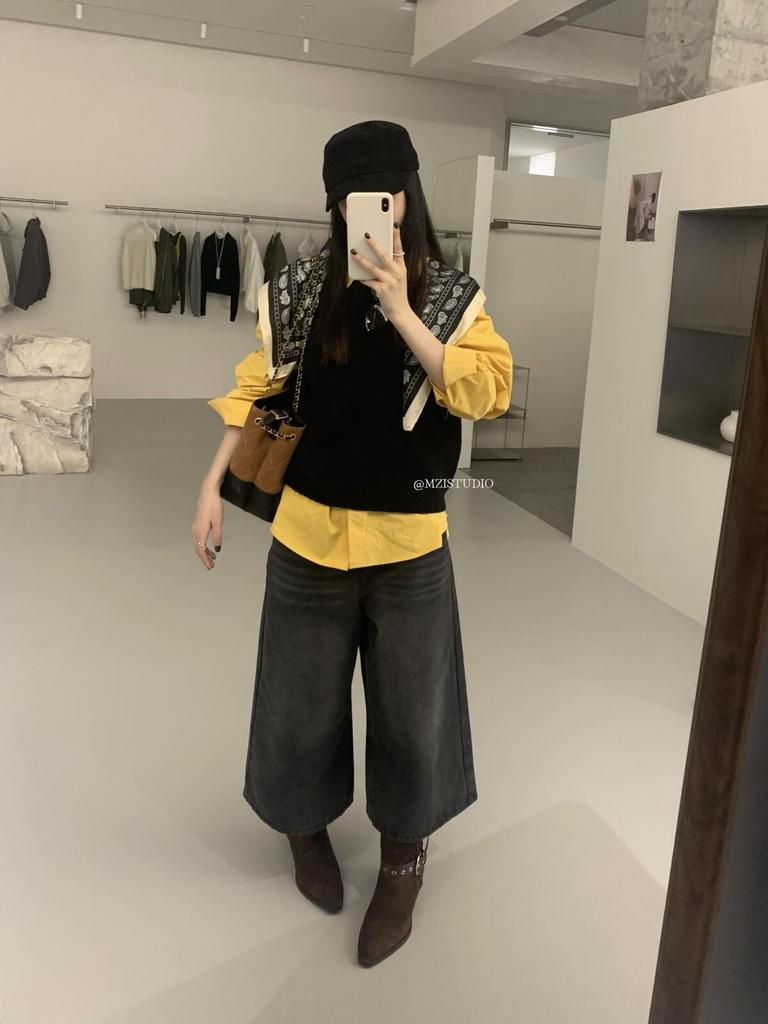 MZI Studio - Autumn/Winter Korean Style Hollowed Half-High Neck Vest Sweater for Women