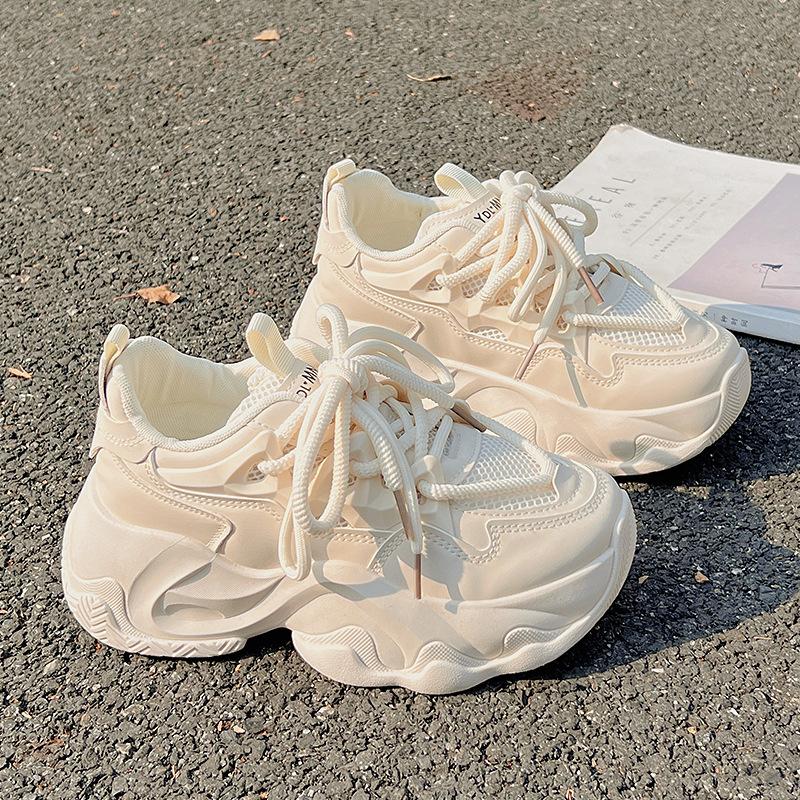 Chaussures de Papa Fille 2025 Printemps et Été Nouvelles Chaussures en Maille Respirante avec Pantalon à Jambe Large Chaussures Blanches à Plateforme Baskets