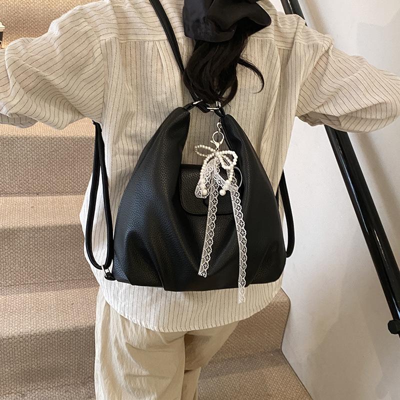 Premium commuter big bag women's new popular fashion shoulder backpack large capacity tote bag