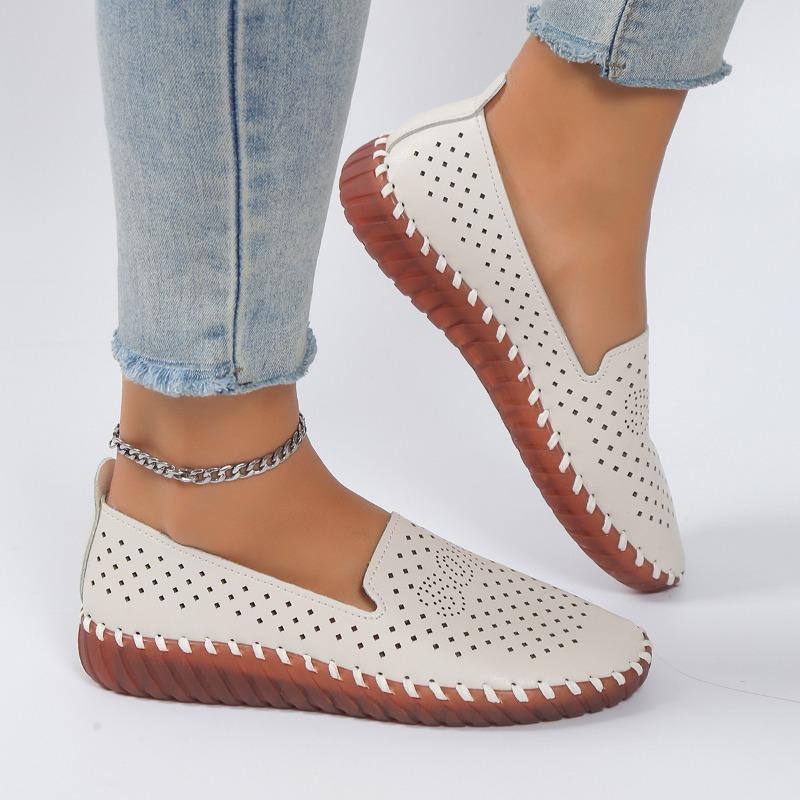New flat-bottomed breathable hollow casual single shoes comfortable one-pedal hole shoes