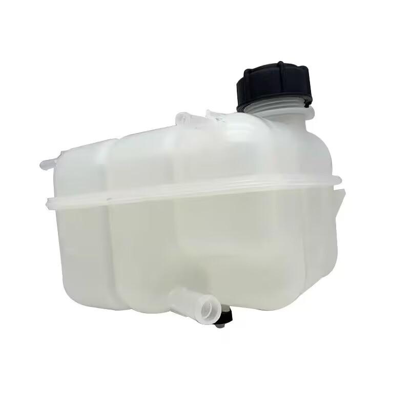Brand New  Coolant Reservoir Expansion Kettle Antifreeze Water Tank For Changan CS95