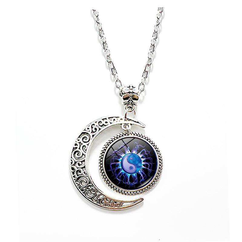 1Pc Tai Chi Star Moon Necklace, Retro Punk Carved Skull Alloy Chain Sweater Accessory