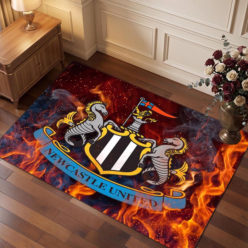 Tappeto in Velluto di Cristallo con Stampa di Calcio del Newcastle United, Comodo Assorbente d'Acqua Antiscivolo Tappeto per Pavimento Interno